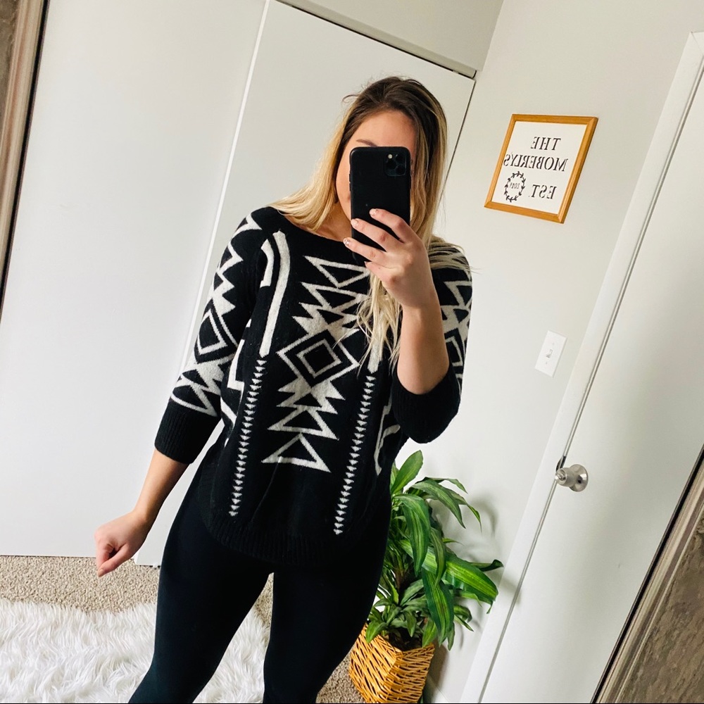 Express Aztec sweater - Picture 3 of 4